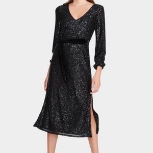 Betsey Johnson V-Neck Sequinned Midi Dress